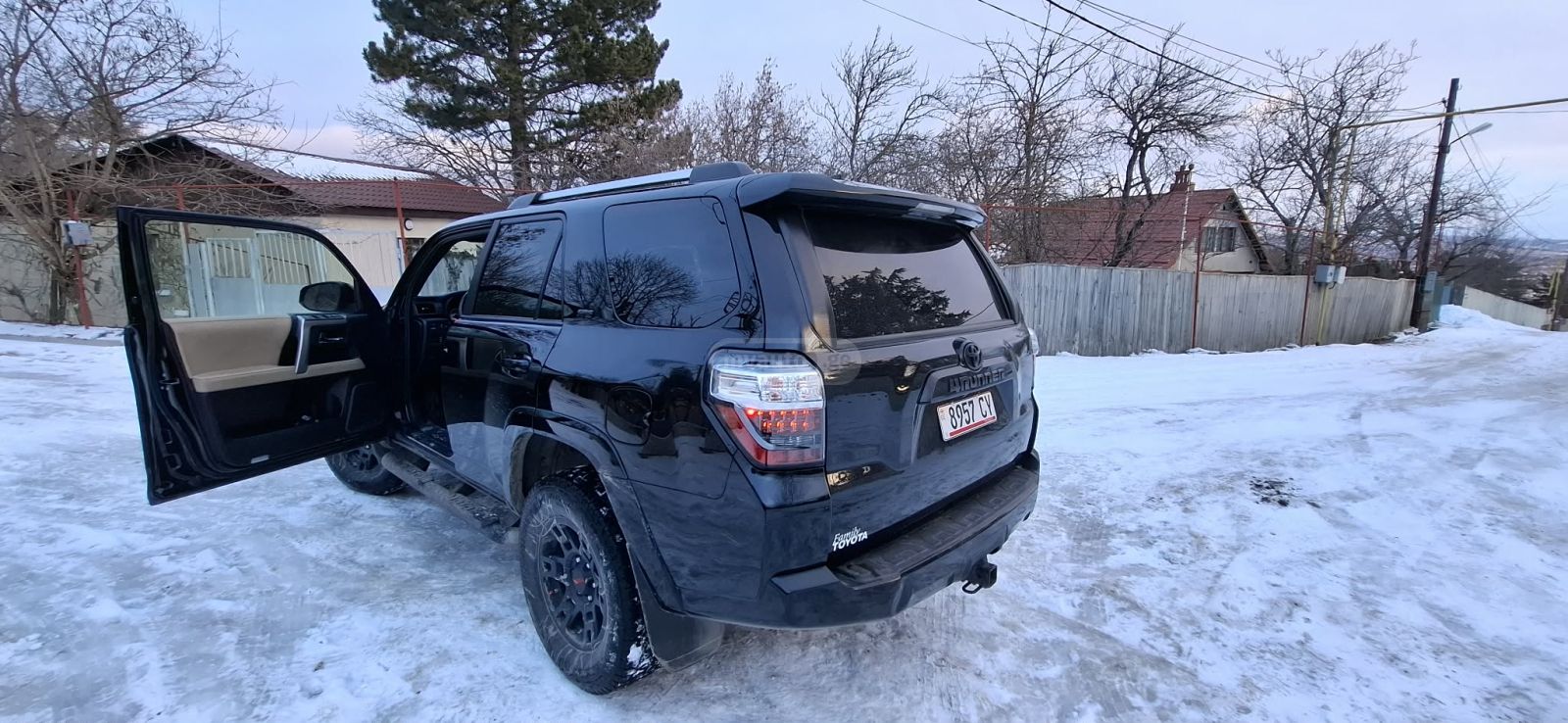 Toyota 4 Runner 2021 — photo 2