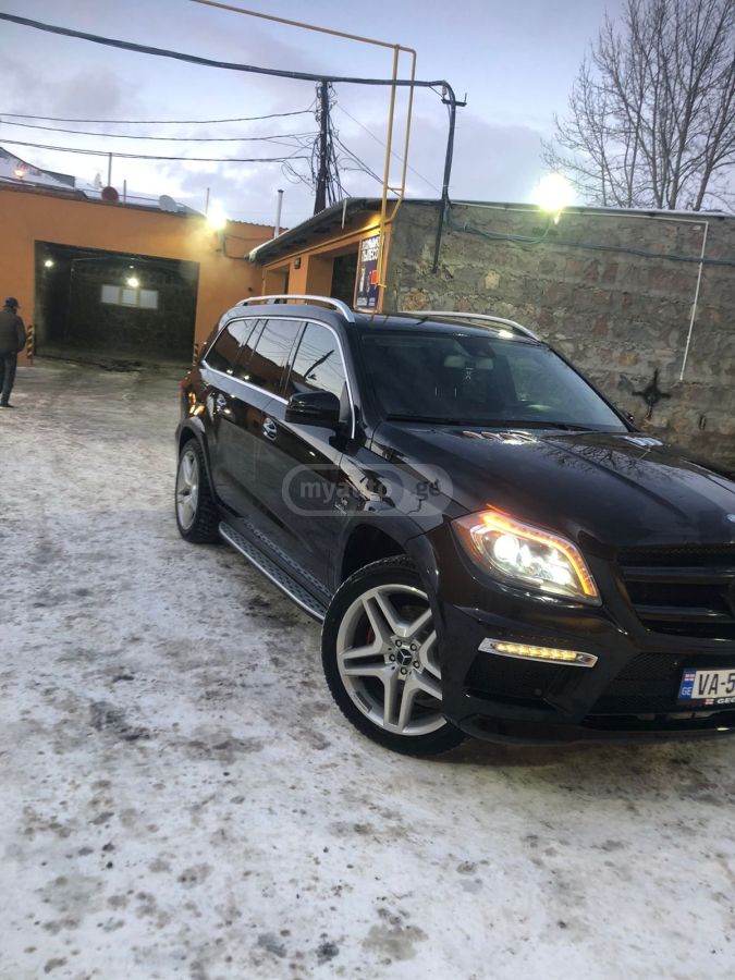 Mercedes-Benz GL 550 2015 — photo 2