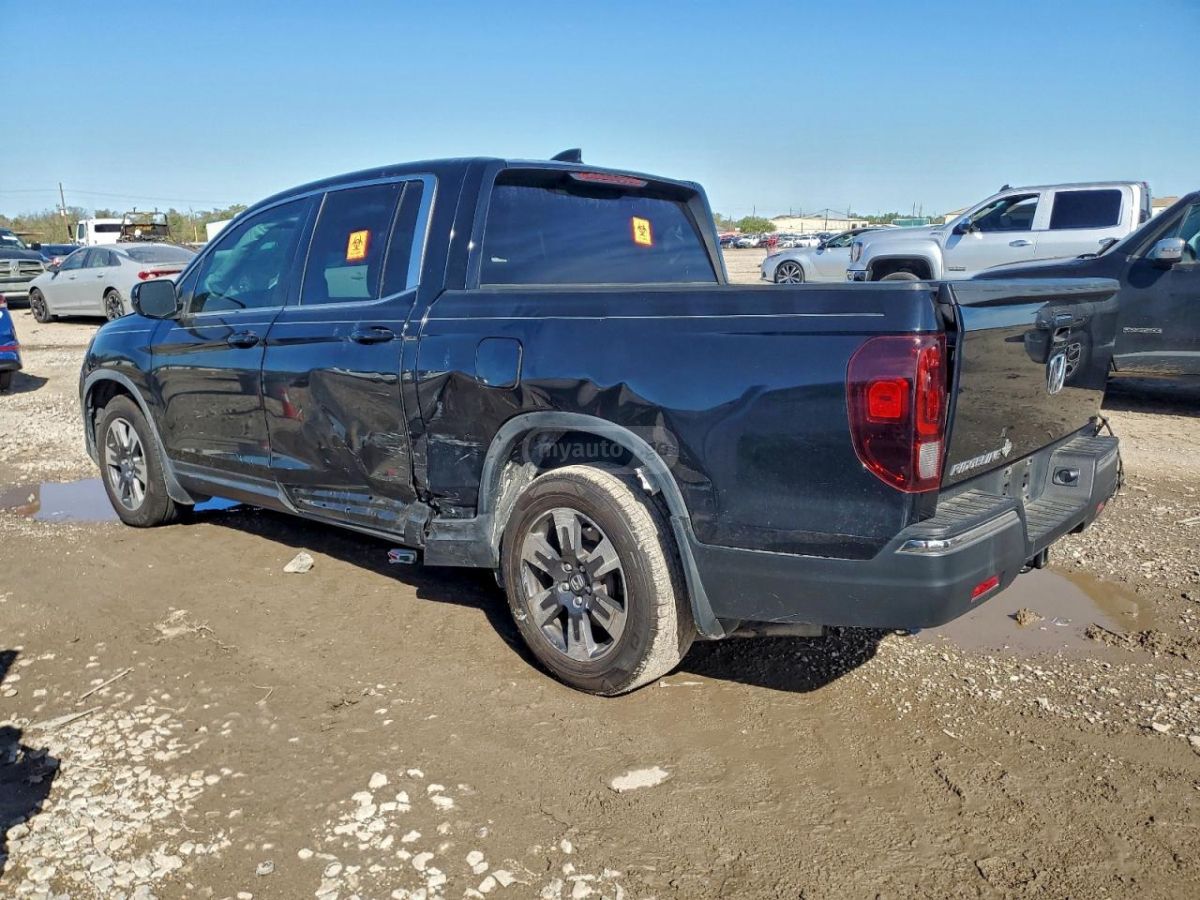 Honda Ridgeline 2017 — photo 2