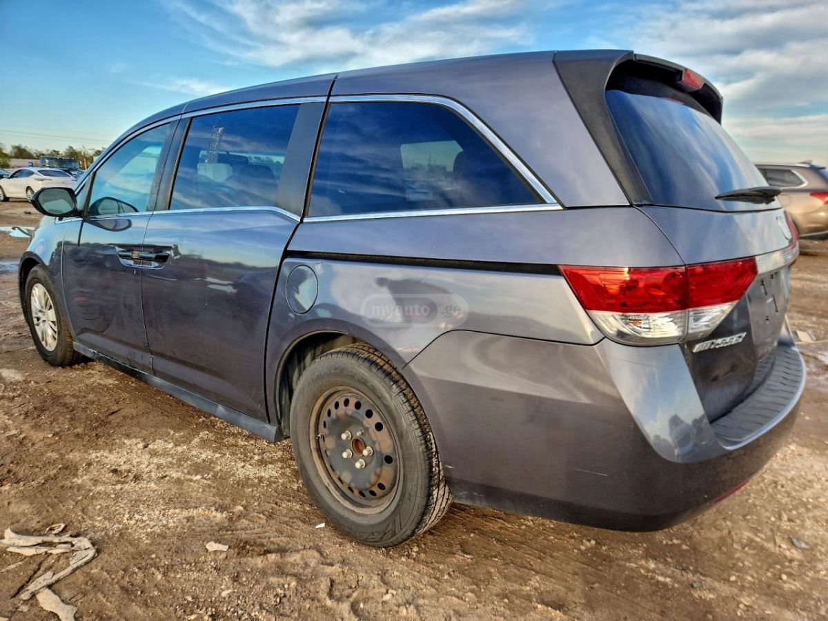 Honda Odyssey 2016 — photo 2