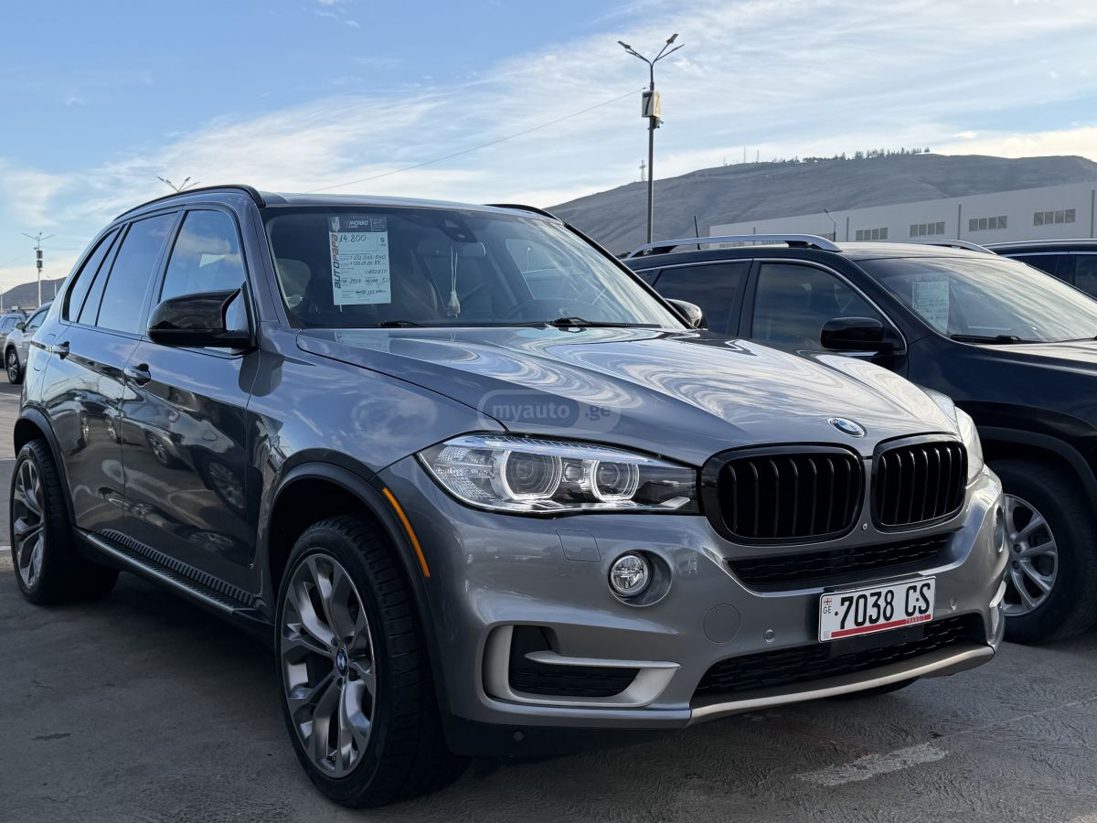 BMW X5 2015 — photo 2