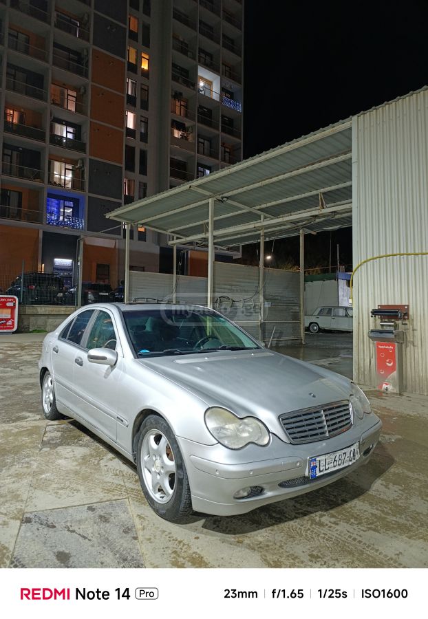 Mercedes-Benz C 180
