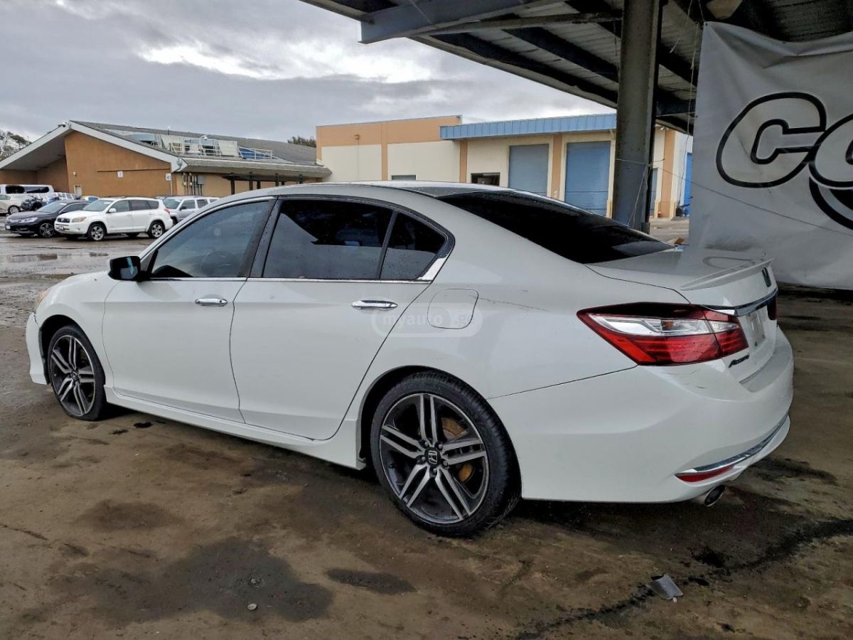 Honda Accord 2016 — photo 2