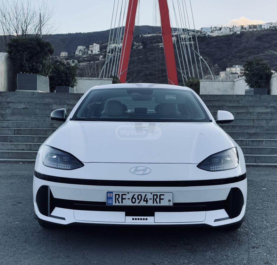 Hyundai Ioniq 6 2023 — photo 2