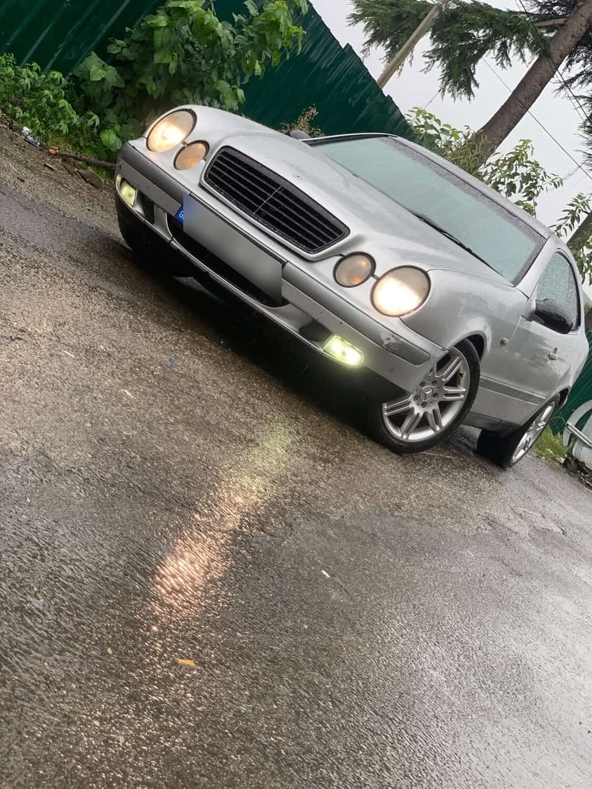 Mercedes-Benz CLK 200