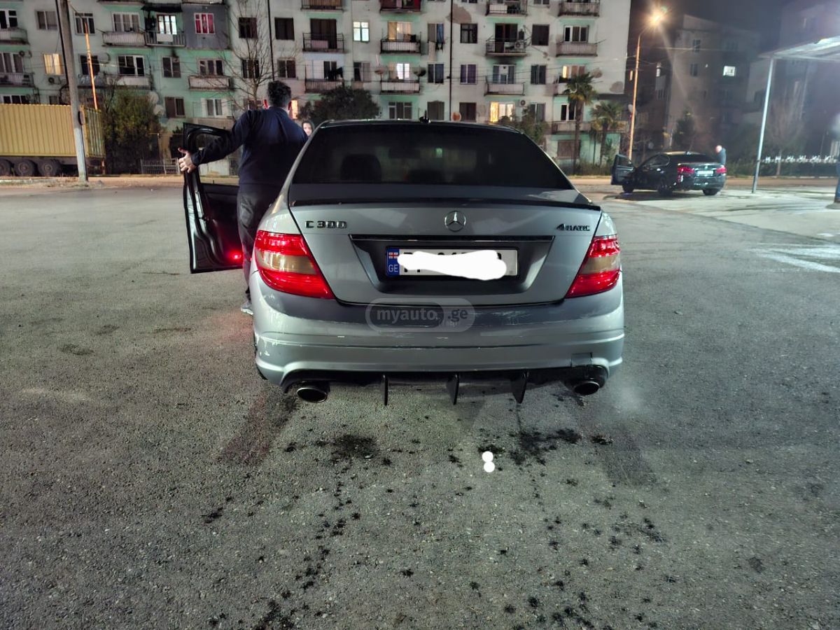 Mercedes-Benz C 300