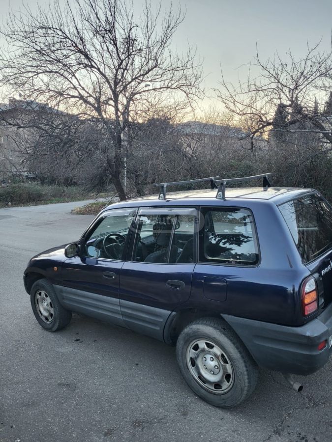 Toyota RAV 4 1998 — photo 2