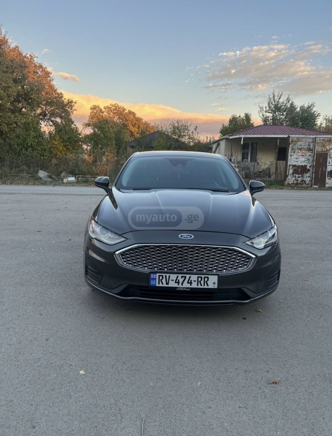 Ford Fusion 2019 — photo 2