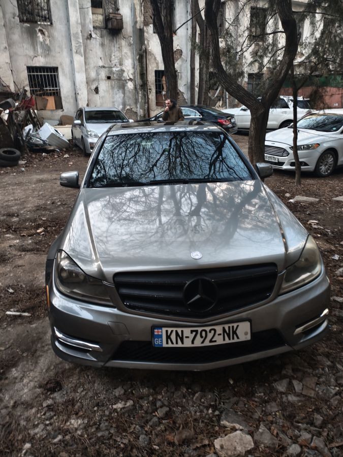 Mercedes-Benz C 250 2013 — photo 2