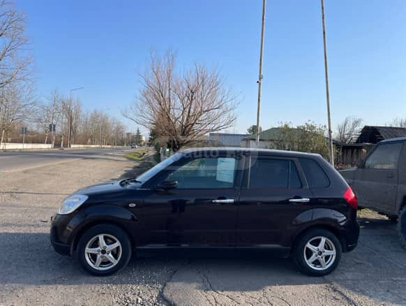 Mazda Verisa
