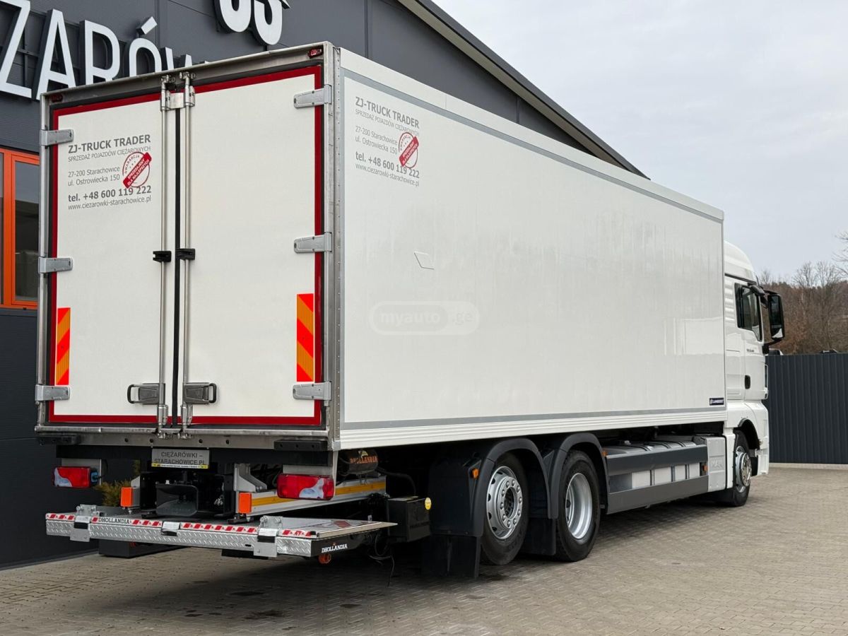Isuzu TGX 2016 — photo 2