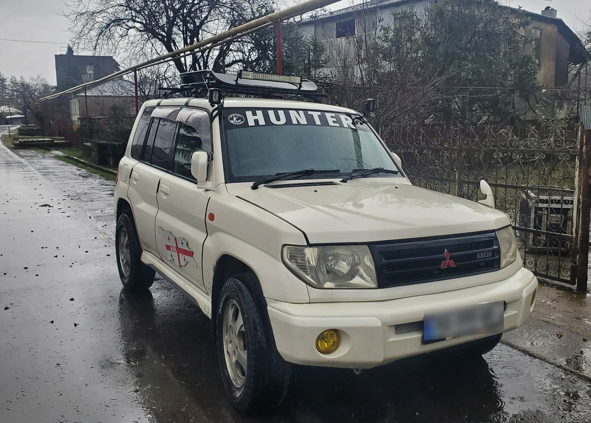 Mitsubishi Pajero IO 1999 — photo 2