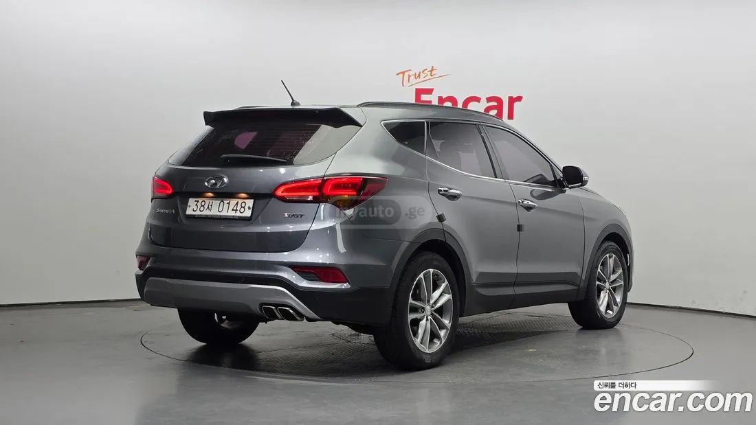Hyundai Santa FE 2016 — photo 2