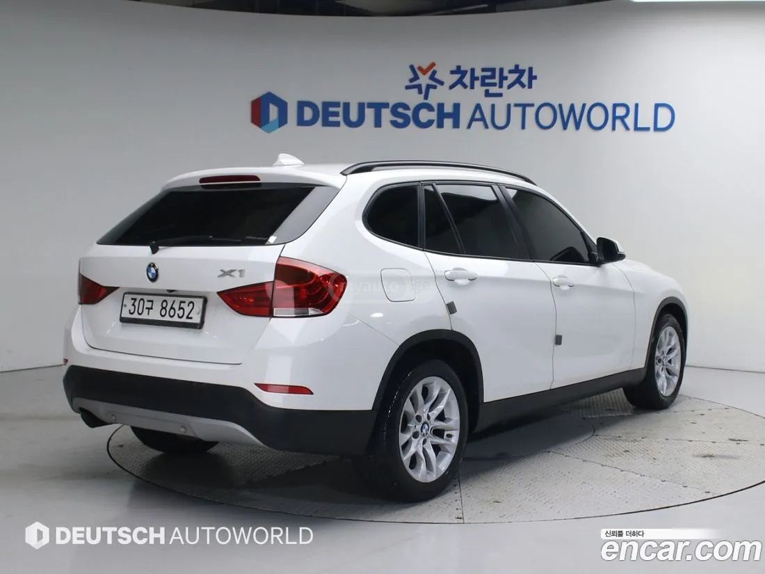 BMW X1 2015 — photo 2