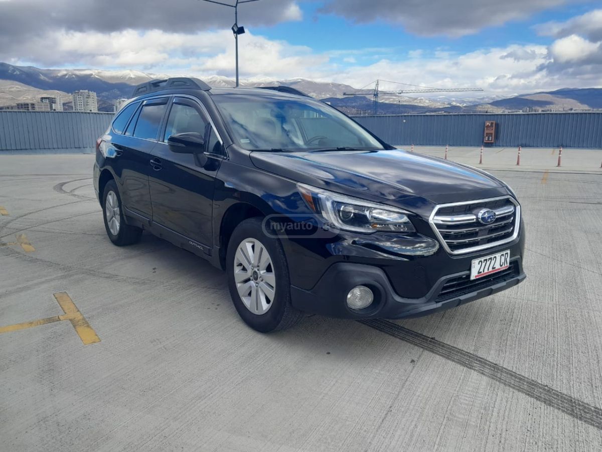 Subaru Outback 2018 — photo 2