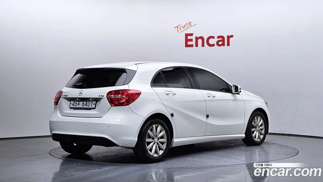 Mercedes-Benz A 45 AMG 2014 — photo 2