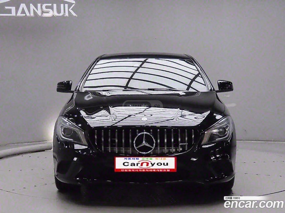 Mercedes-Benz CLA 45 AMG