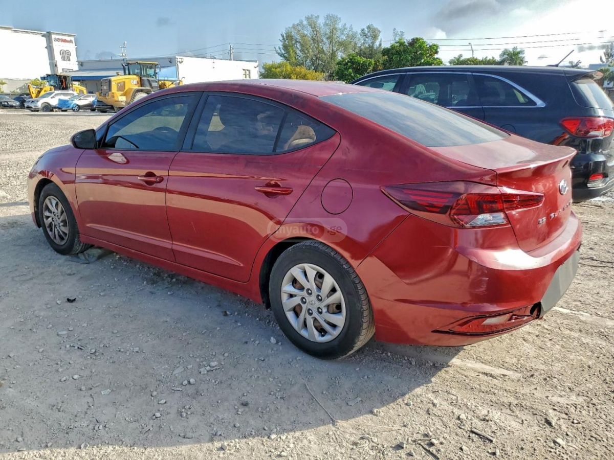 Hyundai Elantra 2020 — photo 2