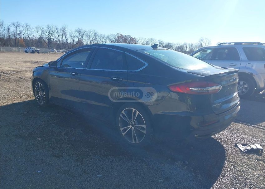 Ford Fusion 2019 — photo 2