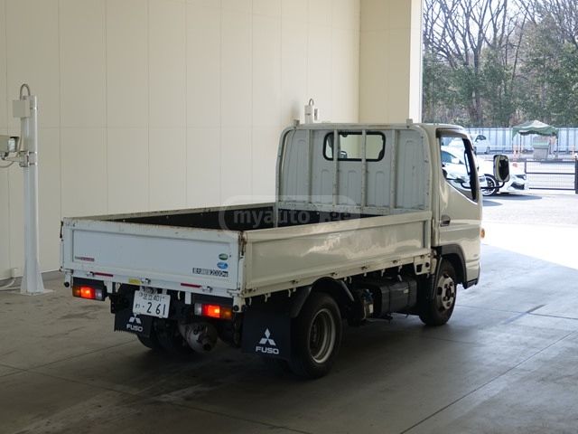 Mitsubishi Canter 2020 — photo 2