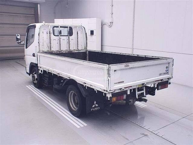 Mitsubishi Canter 2020 — photo 2