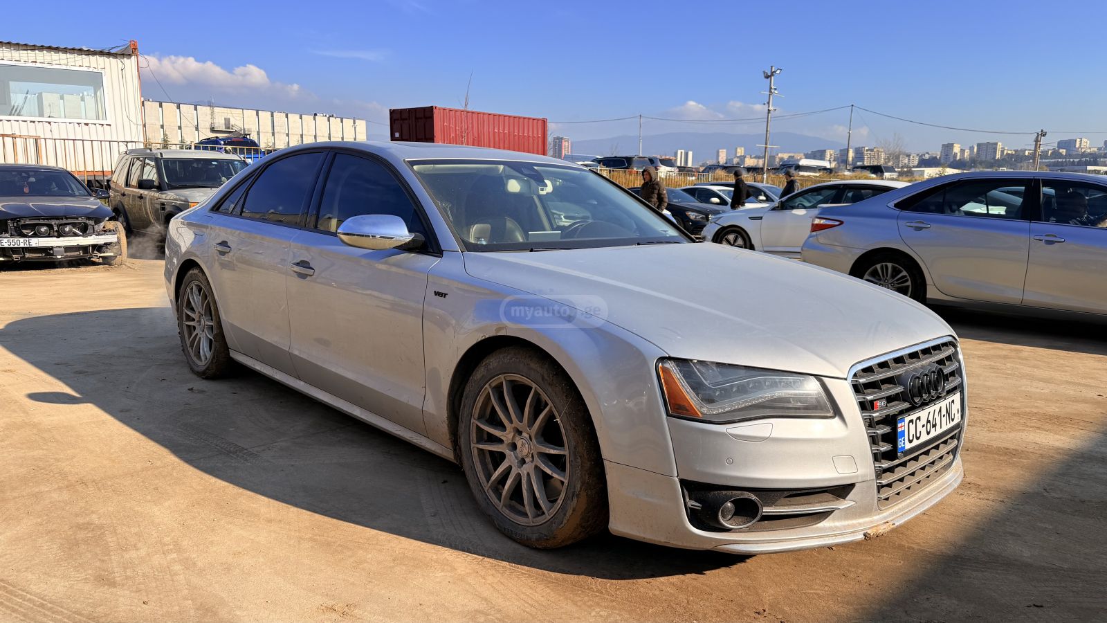 Audi S8 2012 — photo 2