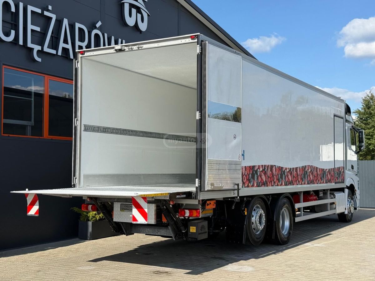 Mercedes-Benz Actros 2018 — photo 2