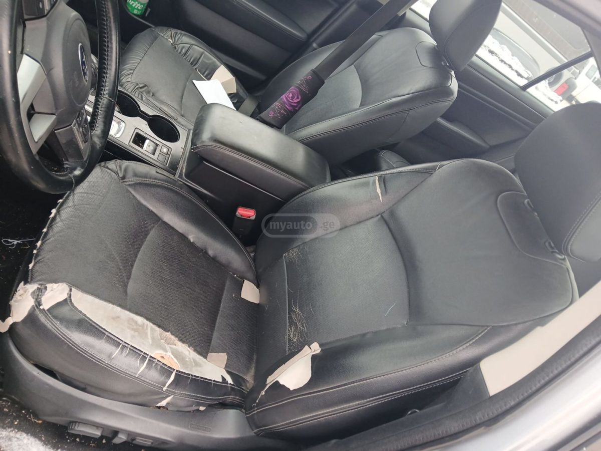 Subaru Legacy 2016 — photo 2