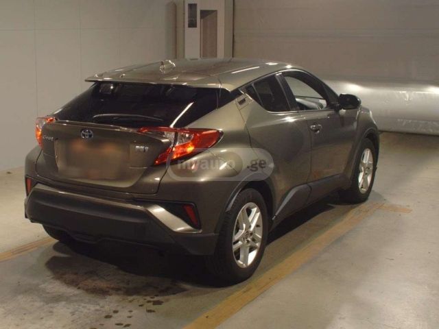 Toyota CHR 2021 — photo 2