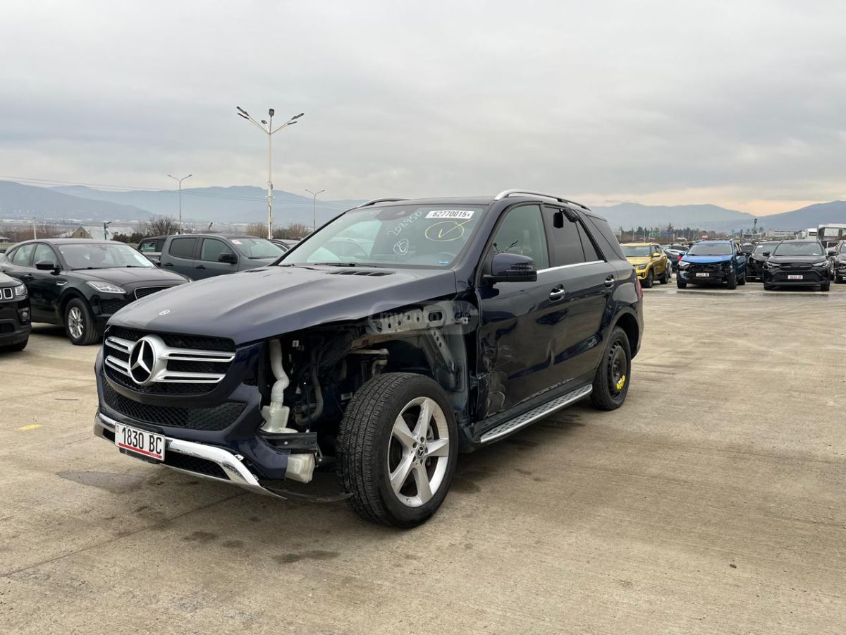 Mercedes-Benz GLE 400 2018 — photo 2