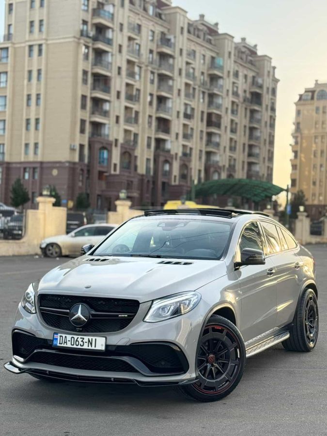 Mercedes-Benz GLE 43 AMG 2019 — photo 2