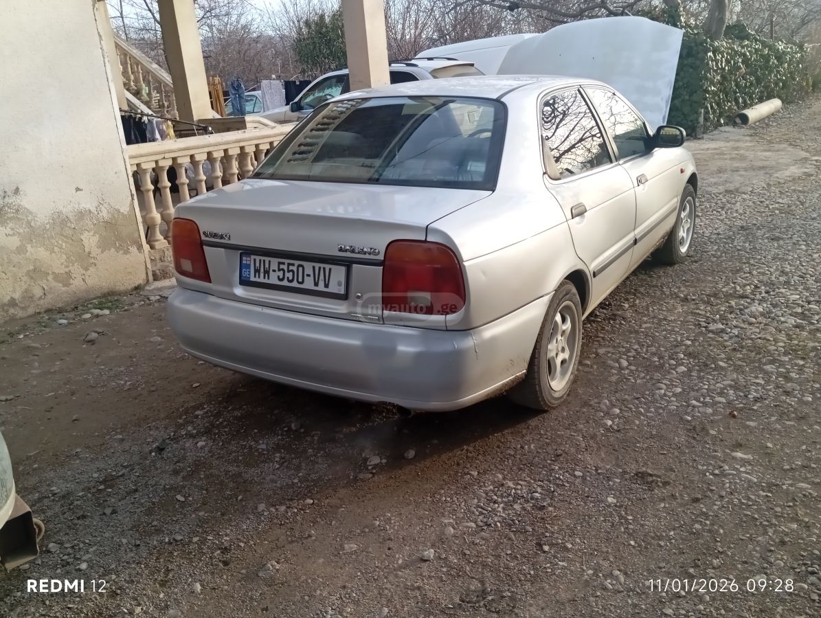 Suzuki Baleno 2001 — photo 2