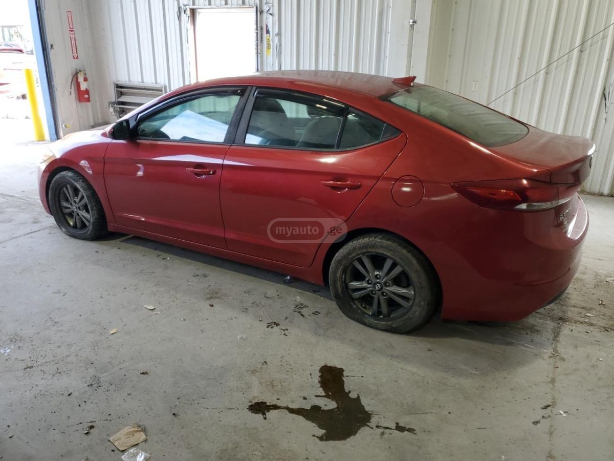 Hyundai Elantra 2018 — photo 2