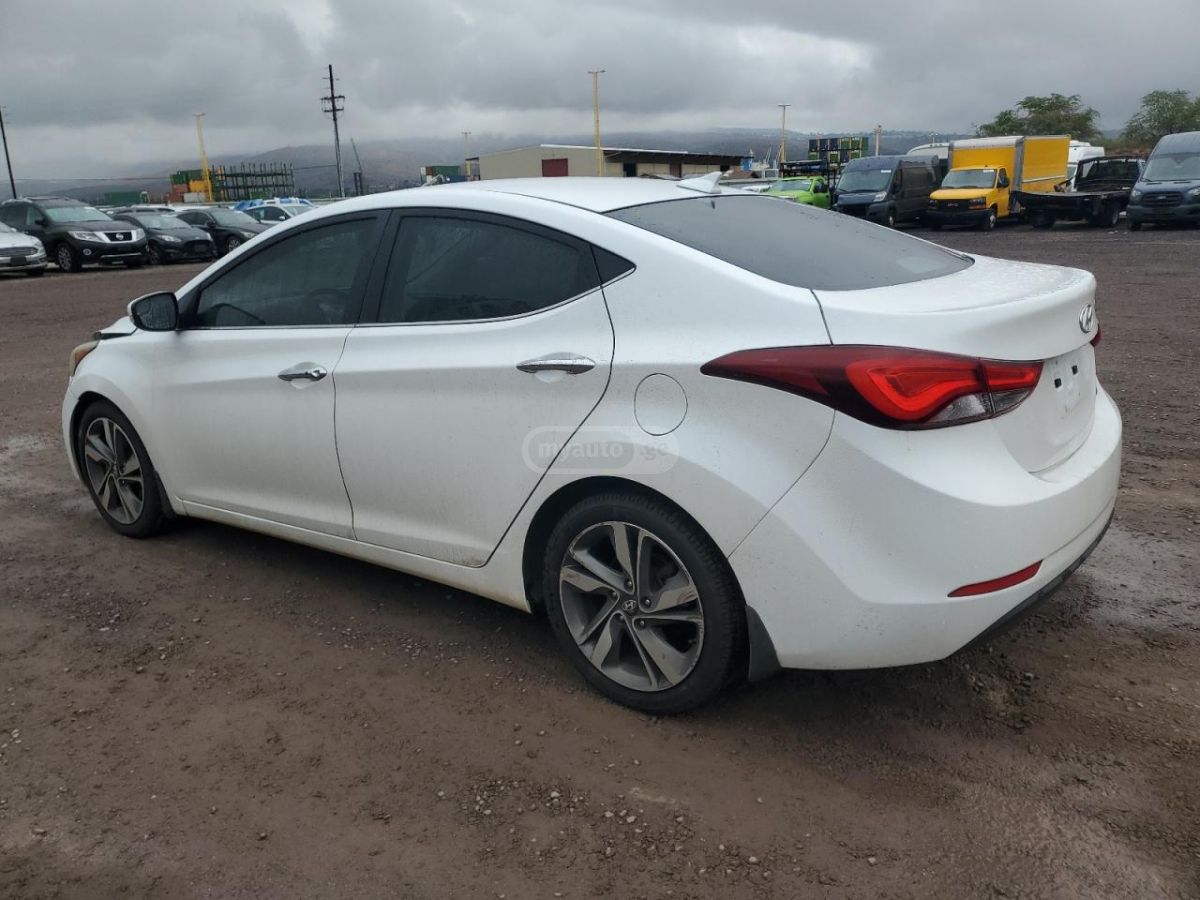 Hyundai Elantra 2016 — photo 2