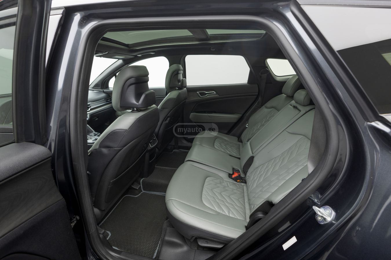 Kia Sportage 2023 — photo 2