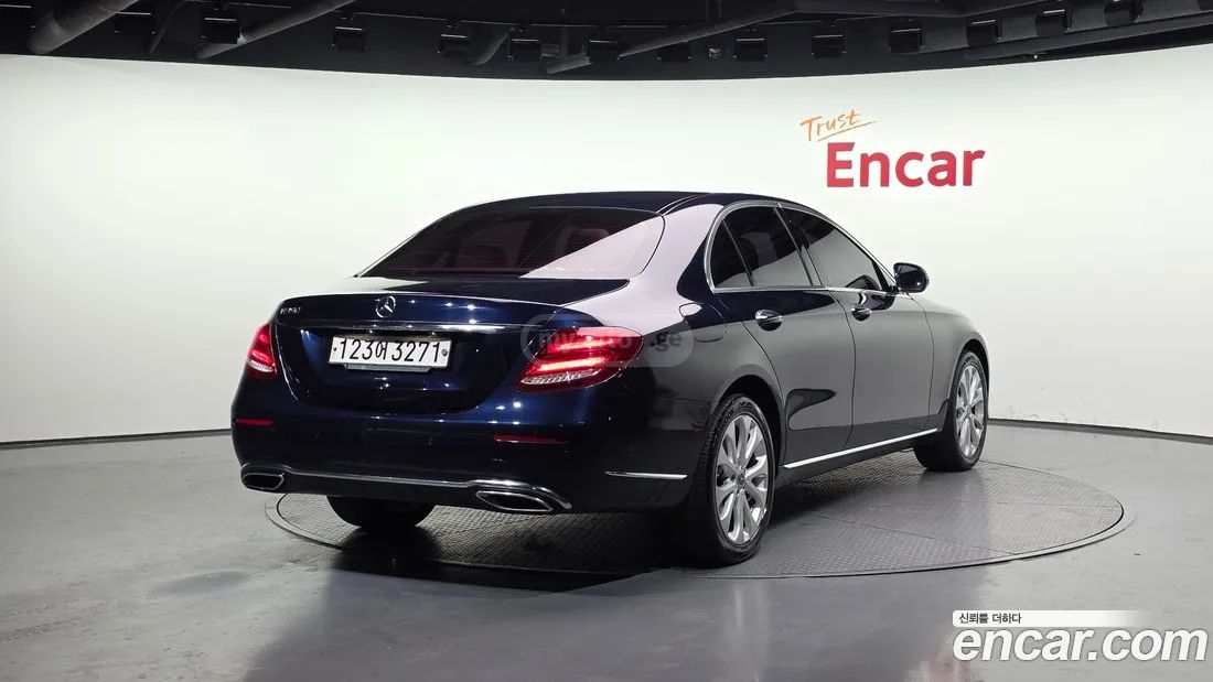 Mercedes-Benz E 63 AMG 2018 — photo 2