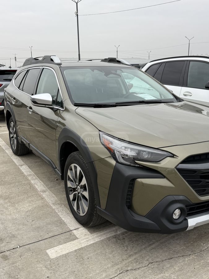 Subaru Outback 2023 — photo 2