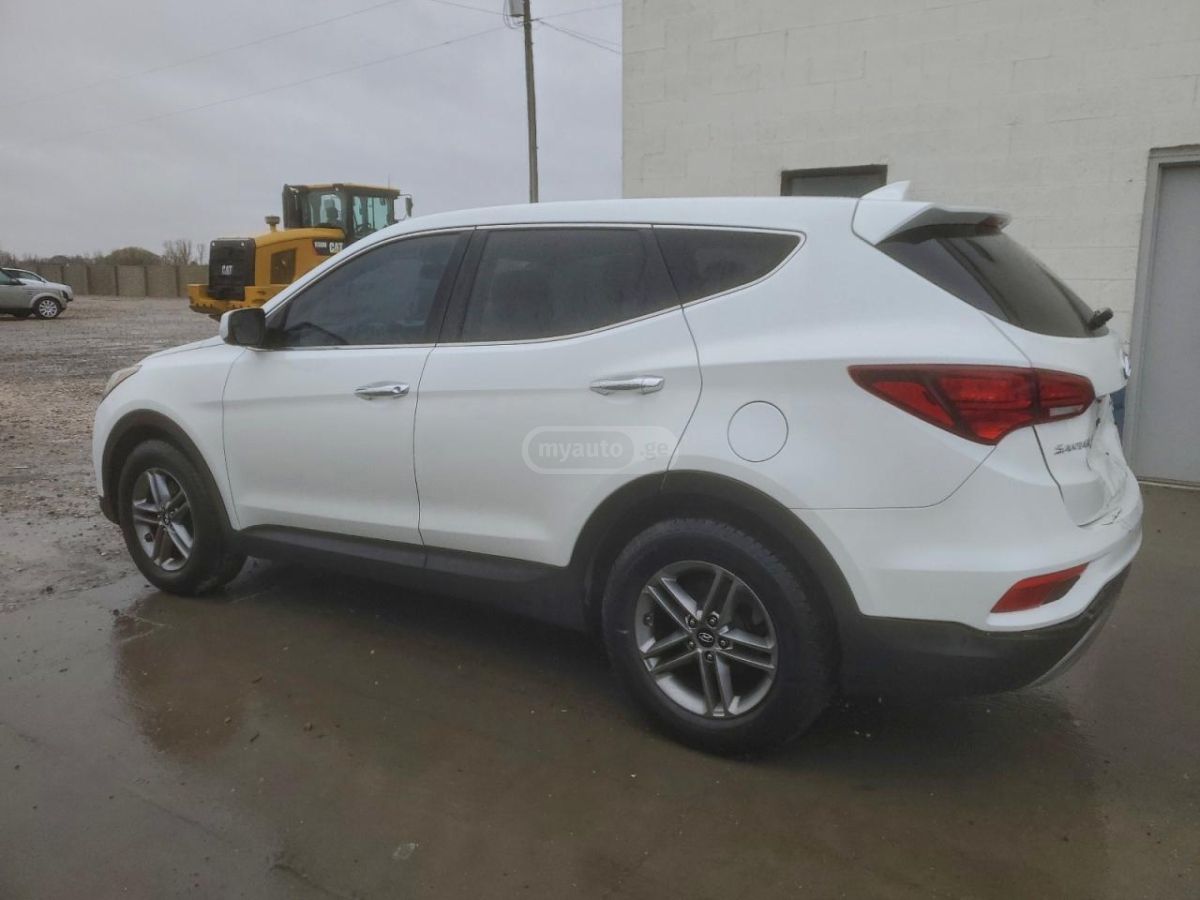 Hyundai Santa FE 2017 — photo 2