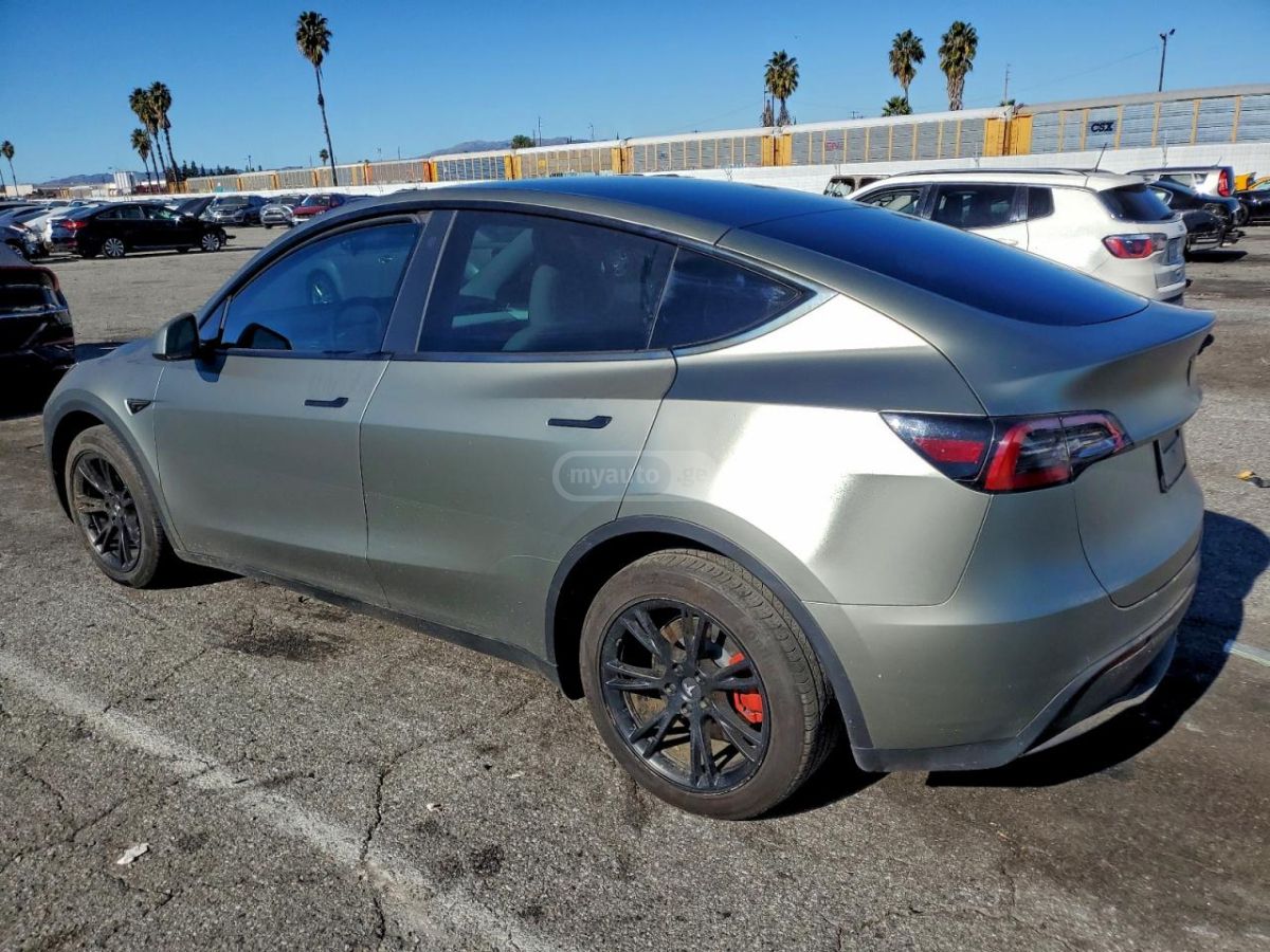 Tesla Model S 2023 — photo 2