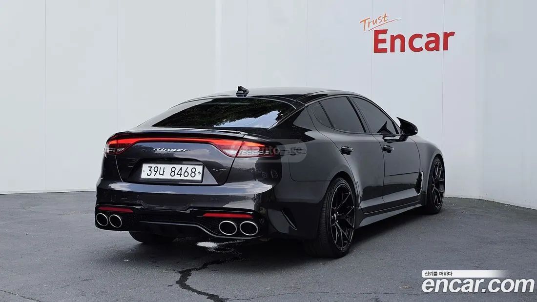 Kia Stinger 2018 — photo 2