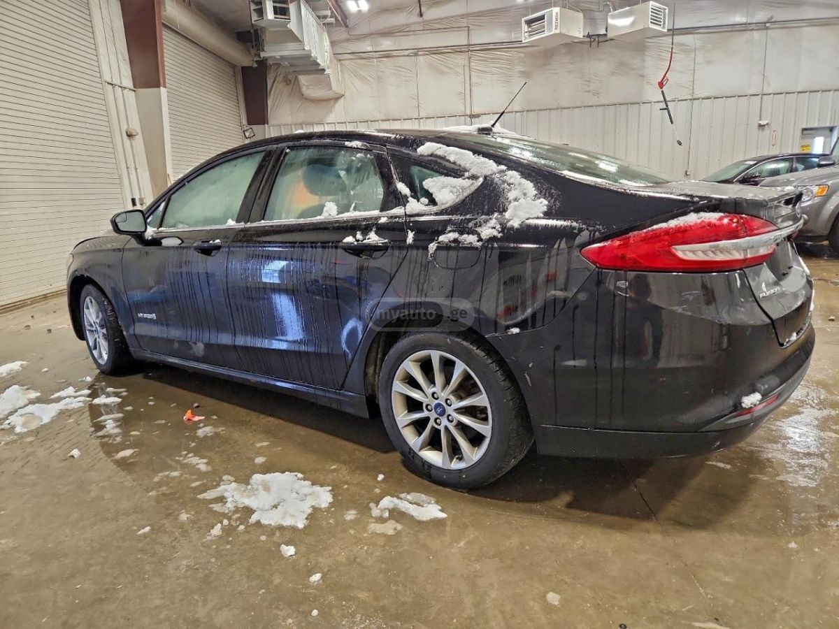 Ford Fusion 2017 — photo 2