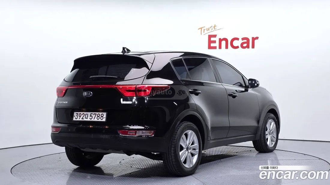 Kia Sportage 2018 — photo 2
