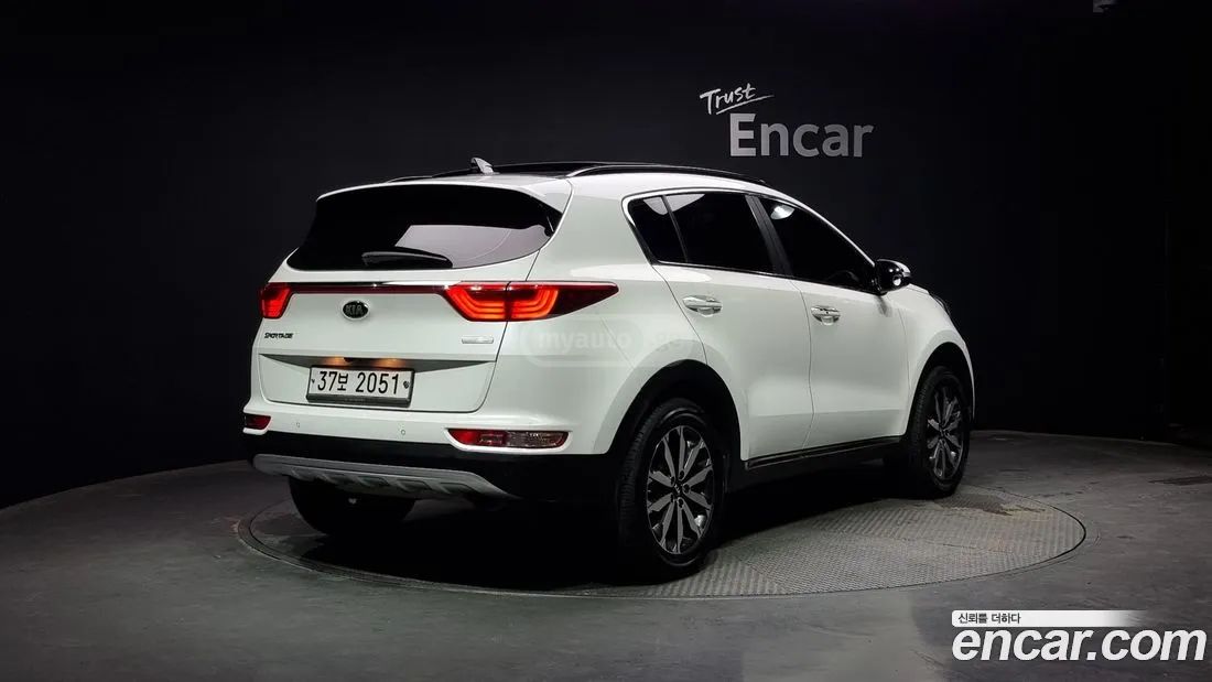 Kia Sportage 2017 — photo 2