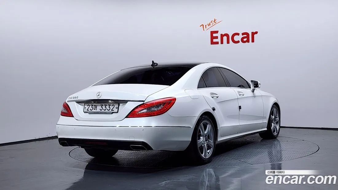 Mercedes-Benz CLS 63 AMG 2014 — photo 2