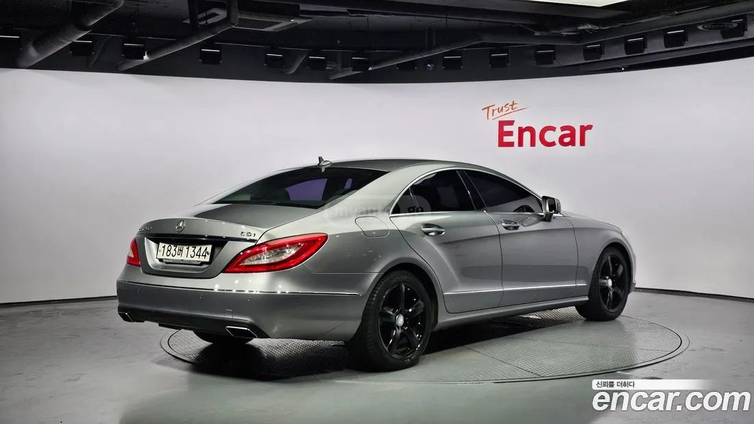 Mercedes-Benz CLS 63 AMG 2014 — photo 2