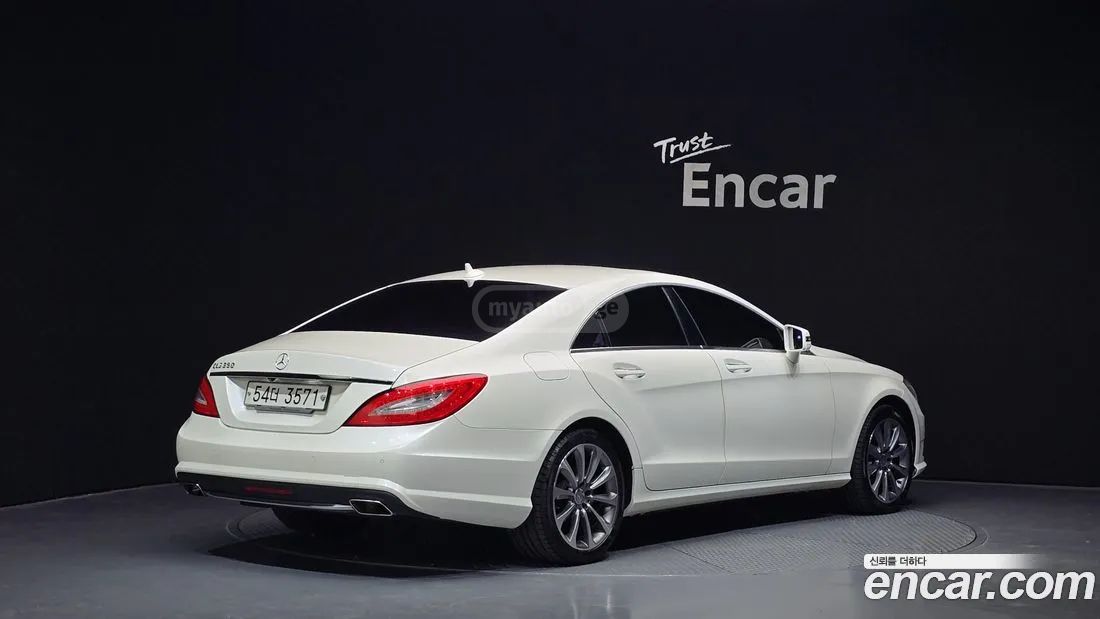Mercedes-Benz CLS 63 AMG 2014 — photo 2