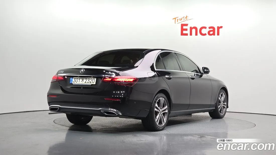 Mercedes-Benz E 63 AMG 2021 — photo 2