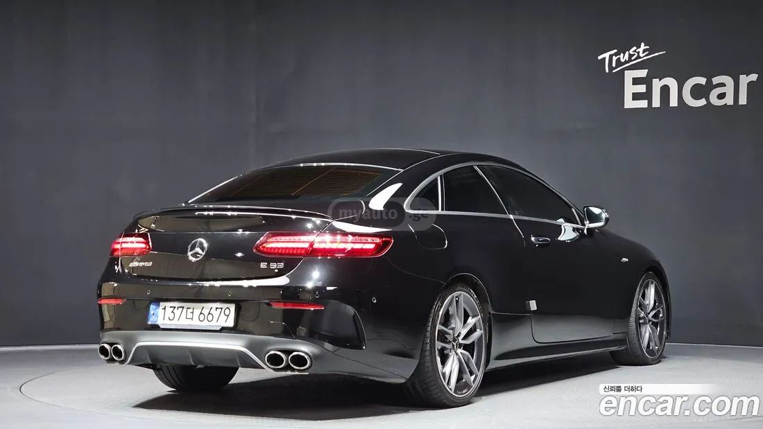 Mercedes-Benz E 63 AMG 2021 — photo 2