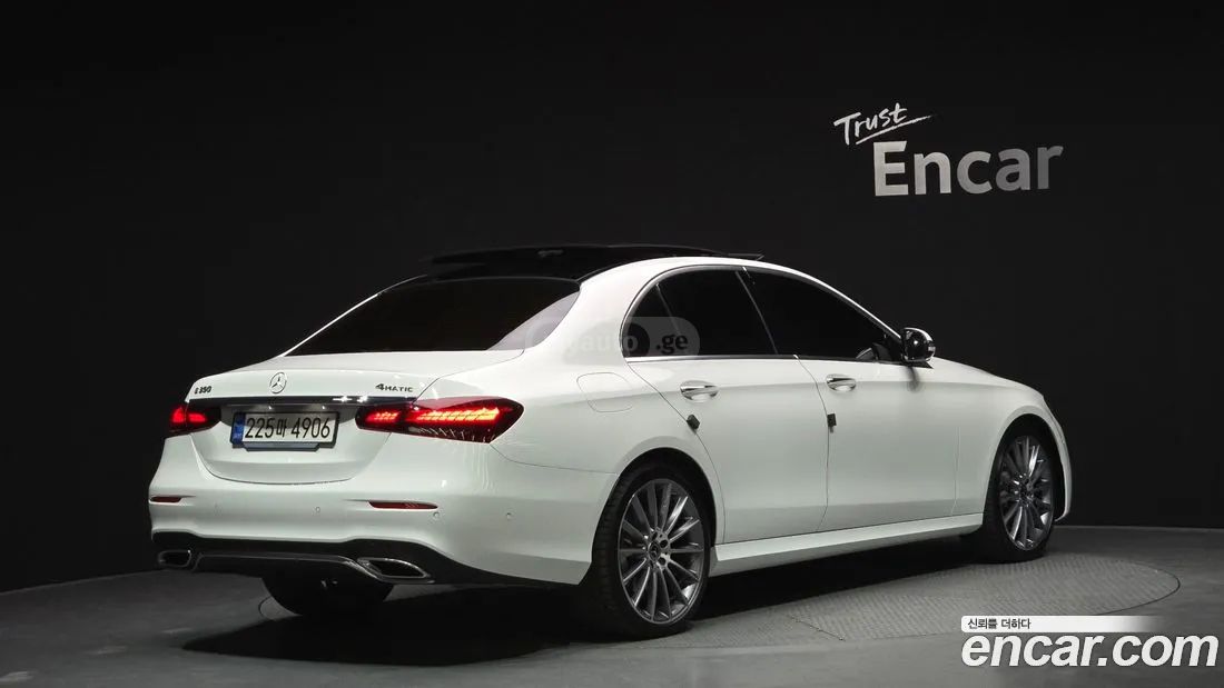 Mercedes-Benz E 63 AMG 2022 — photo 2