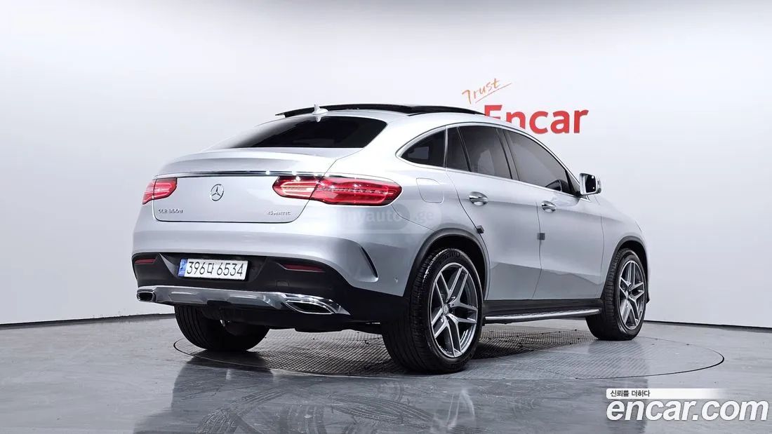 Mercedes-Benz GLE 63 AMG 2017 — photo 2